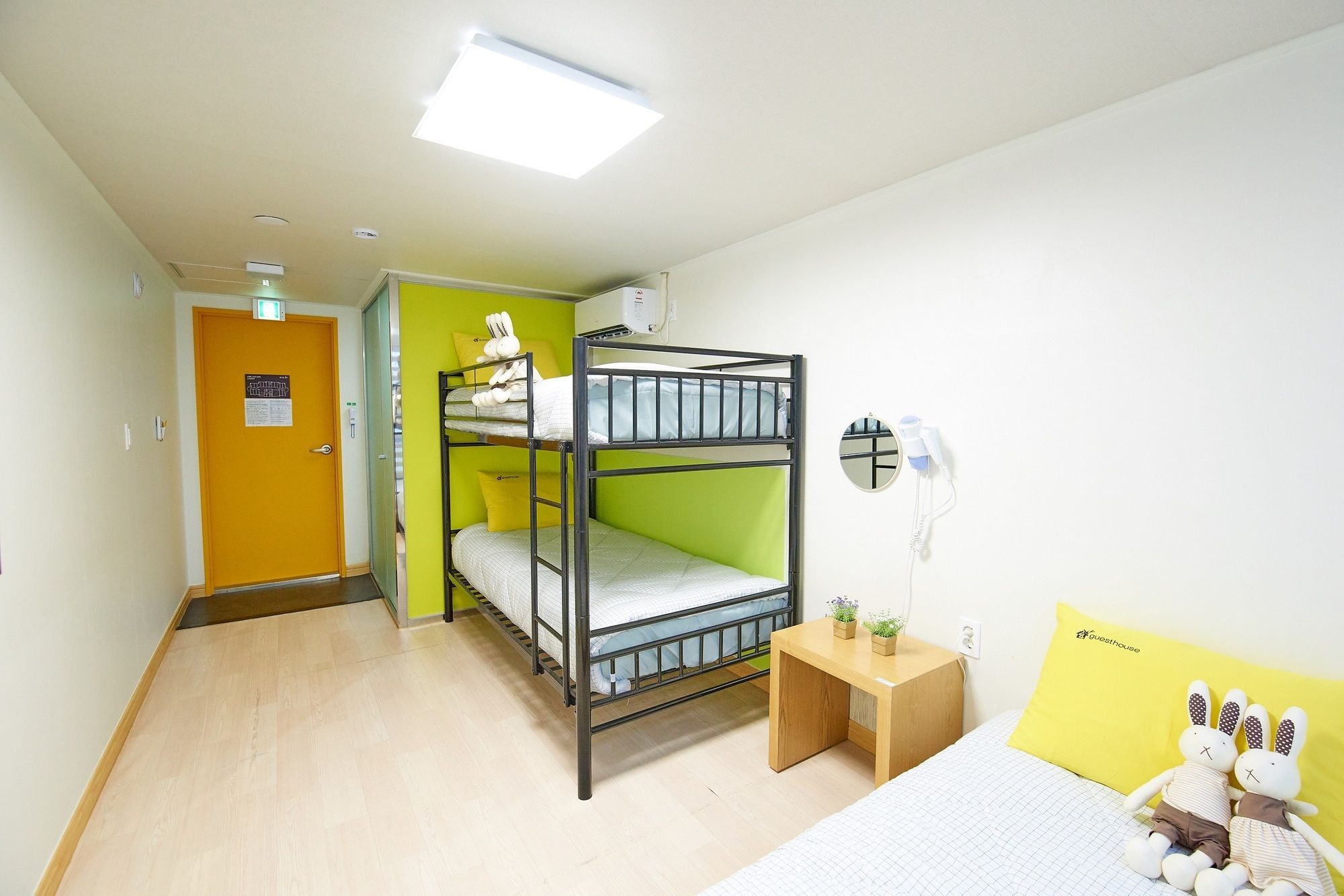 24 Guesthouse Jagalchi Busan Buitenkant foto